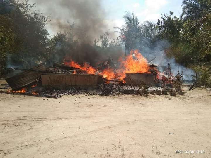 Diduga Lupa Matikan Kompor Rumah Chandra Ludes Dilalap Sijago Merah di Desa Pematang Kuing